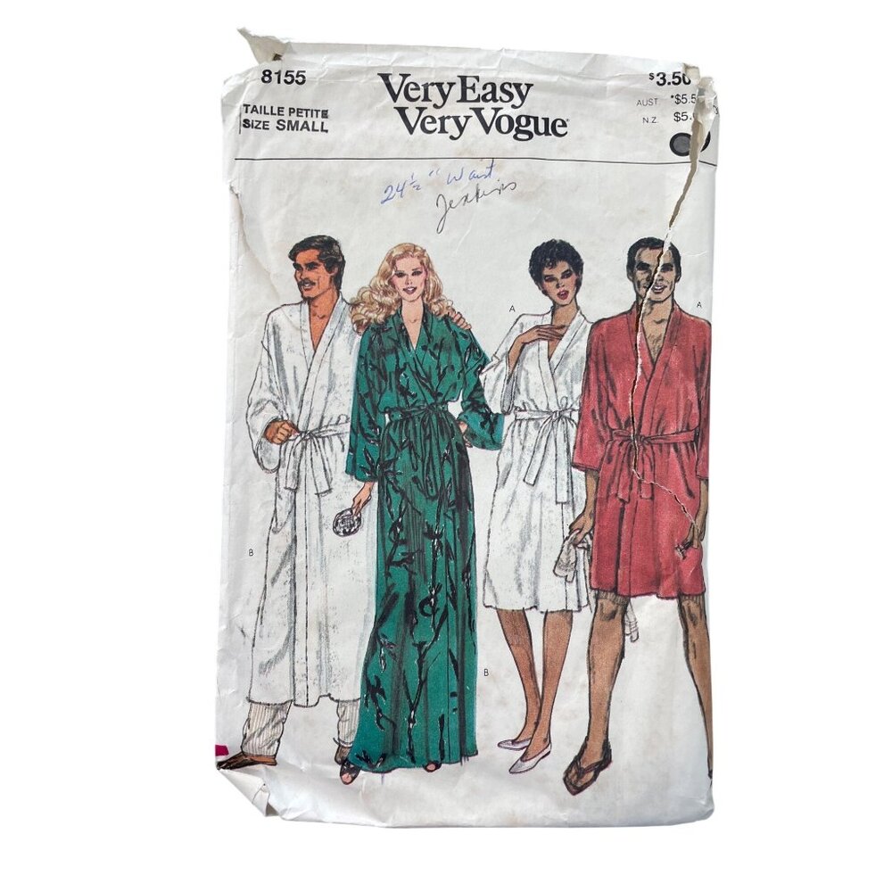 Vintage Very Vogue 8155 Sewing Pattern Size Small Unisex Robe Dressmaking CUT